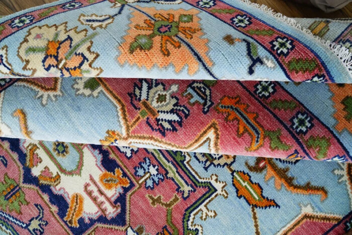 Hand Knotted Artistic Heriz Wool Rug Hand Knotted Artistic Heriz Wool Rug