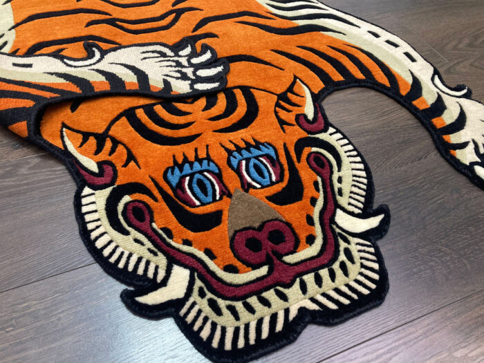 Tiger Shaped Rug in Bright Orange – Tibetan Hand Tufted Carpet Tiger Shaped Rug in Bright Orange – Tibetan Style Hand Tufted Carpet - Image 4